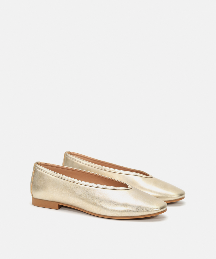 Sabrinas decote em bico image number null